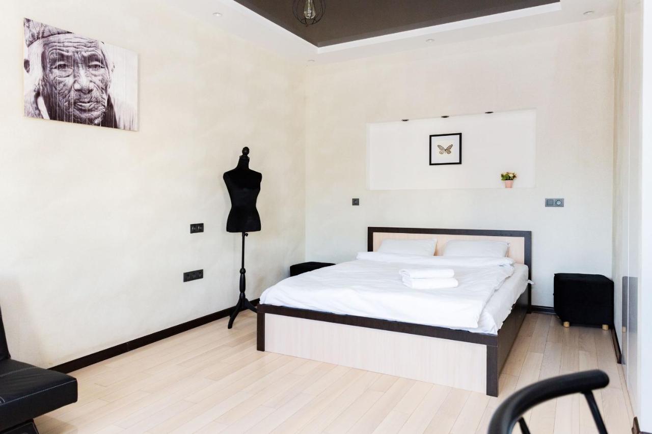 Apartments On Ploscha Yakuba Kolasa Mińsk Zewnętrze zdjęcie