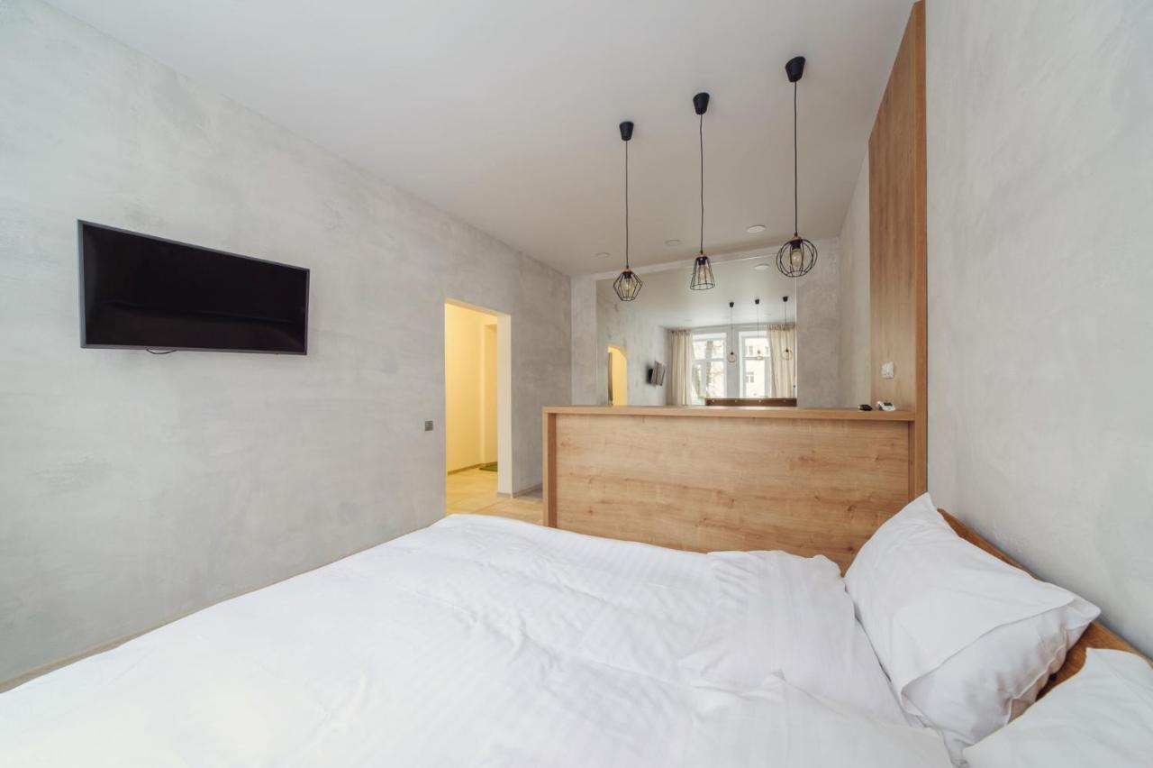 Apartments On Ploscha Yakuba Kolasa Mińsk Zewnętrze zdjęcie